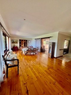 4 Bedroom Property for Sale in Outeniqua Strand Western Cape